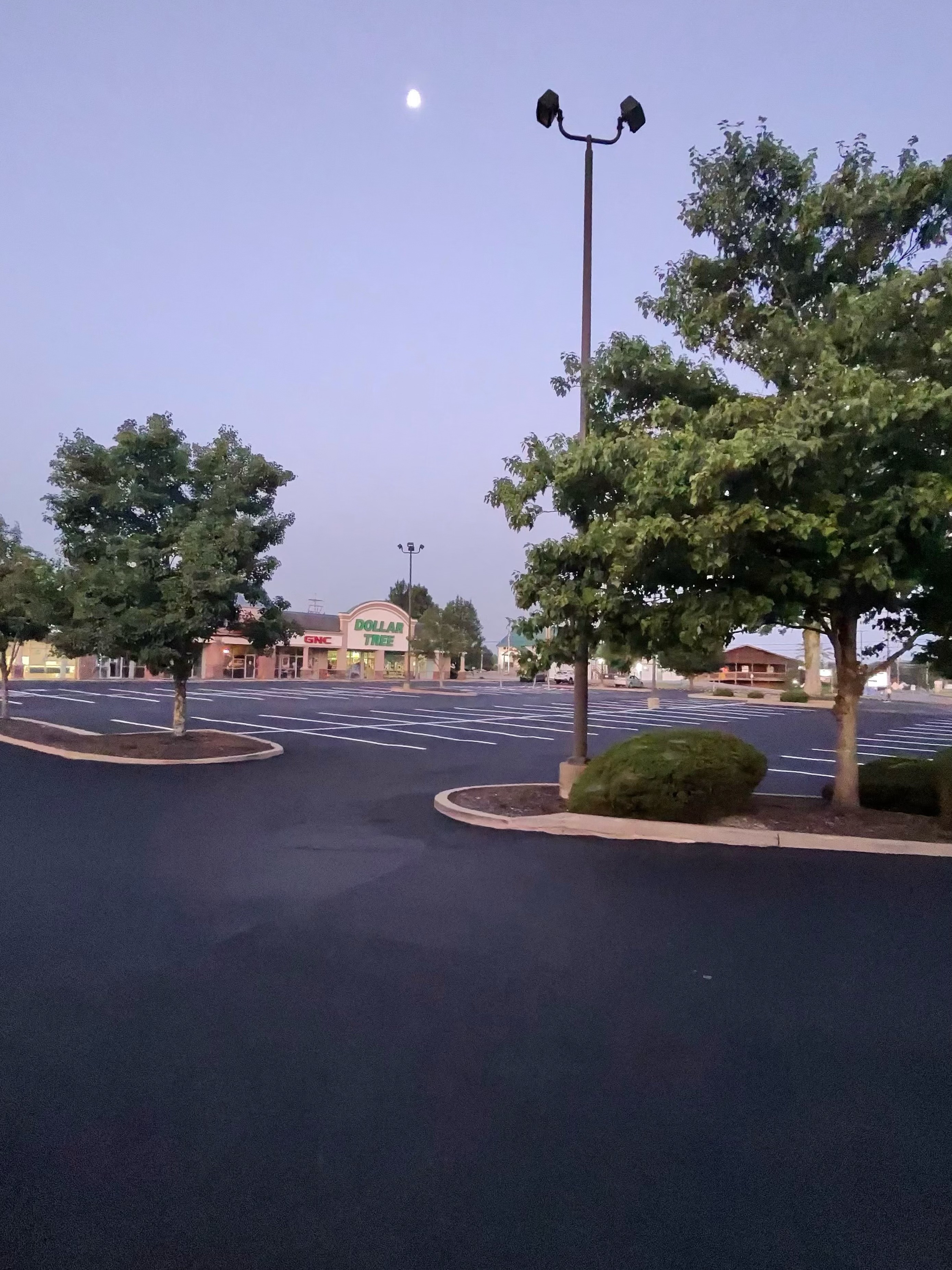 Professional parking lot markings